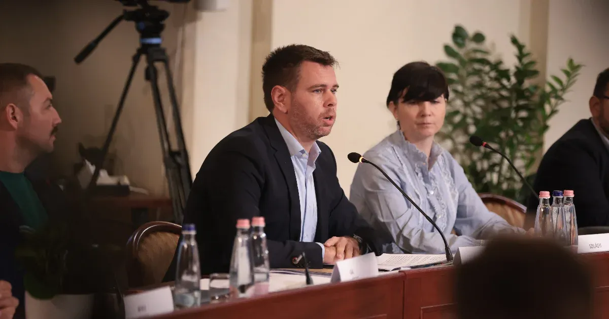 A pénzhiány nem lehet ürügy a lustaságra és a cselekvésképtelenségre – mozgalmat alapított Vitézy Dávid