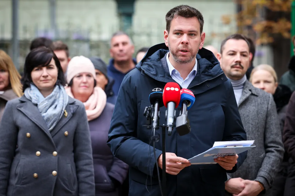 A pénzhiány nem lehet ürügy a lustaságra és a cselekvésképtelenségre – mozgalmat alapított Vitézy Dávid – Forrás: Telex.hu