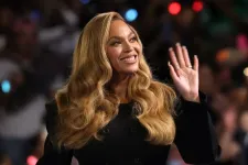 Beyoncé lép fel a karácsonyi NFL-meccs félidejében