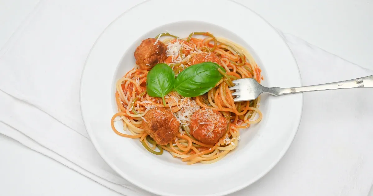Húsgombócos spagetti, az értelmetlen boldogság