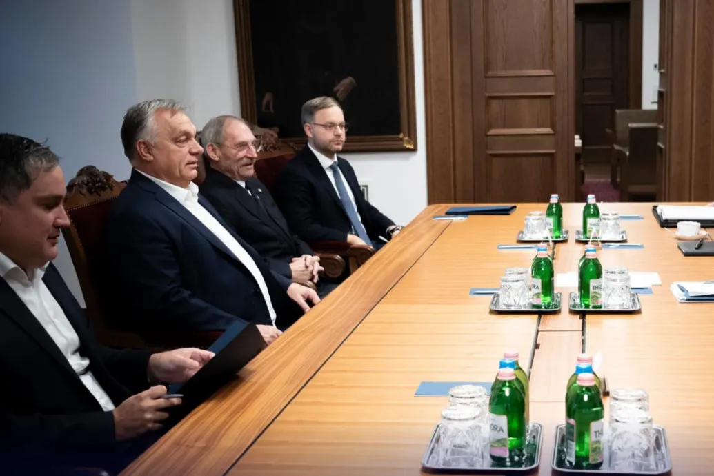 Orbán összehívta a védelmi tanácsot, rendkívüli ülést tartanak az ukrajnai háború miatt – Forrás: Telex.hu