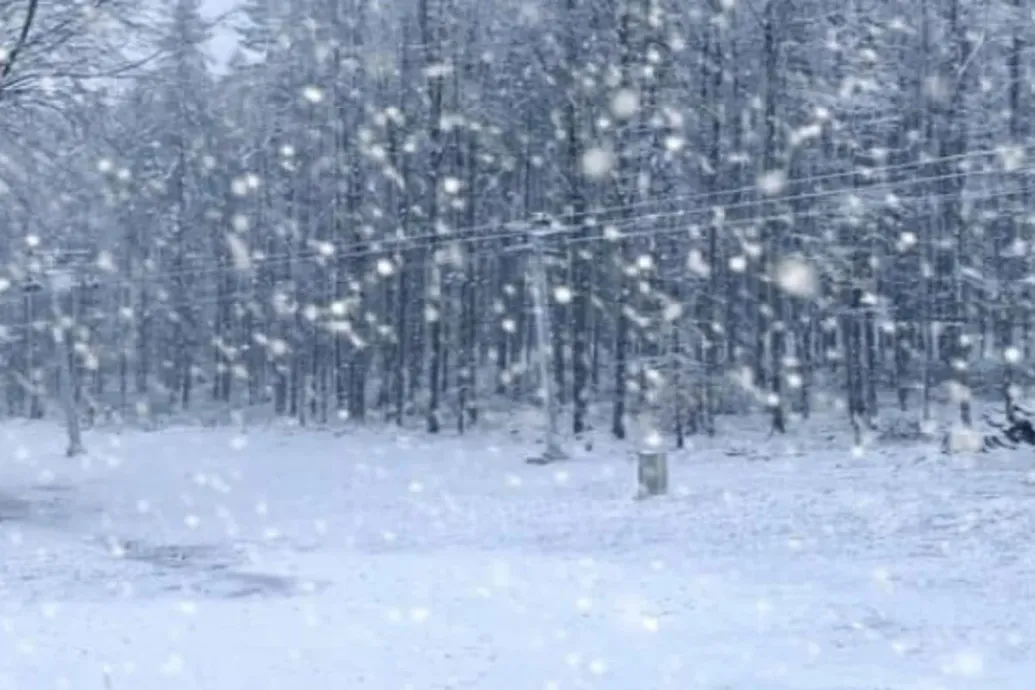 Akár 10 centi hó is hullhat pénteken, de nem az egész országban