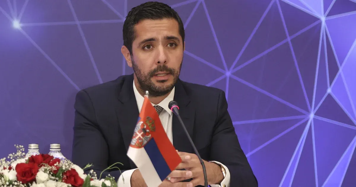 Lemondott Tomislav Momirović, aki építésügyi és közlekedési miniszter volt az újvidéki vasútállomás felújításakor