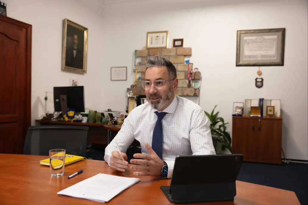 MOK: A mentők főigazgatója hazugsággal és a statisztika meghamisításával vádolja a korábban is ügyeletet szervező cégeket – Forrás: Telex.hu