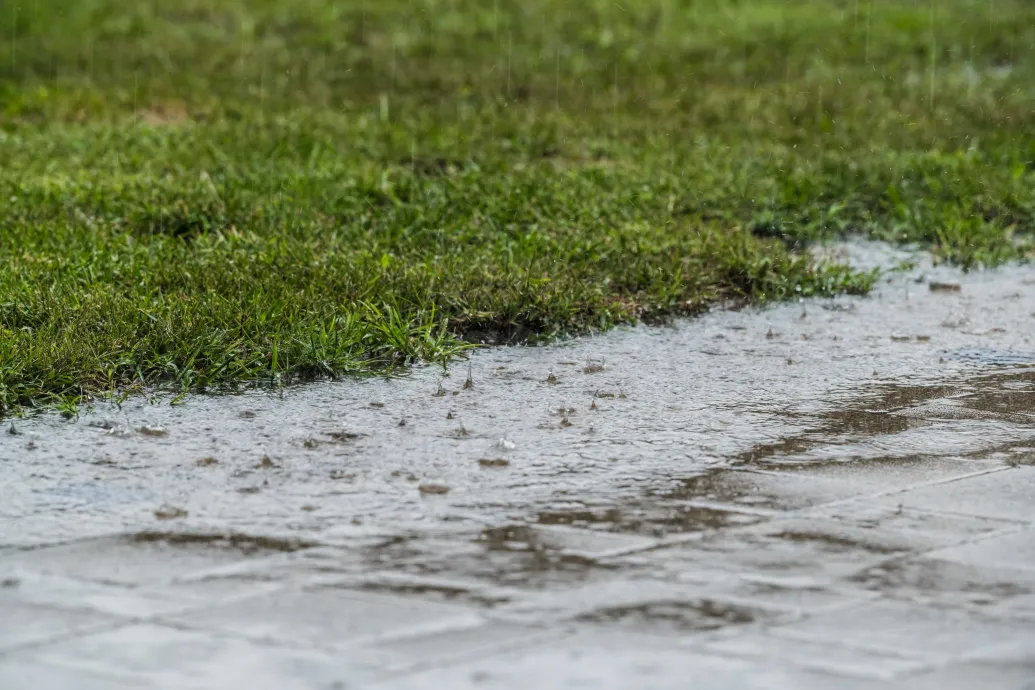 Közel egy havi eső hullott le szerdán Pécsen