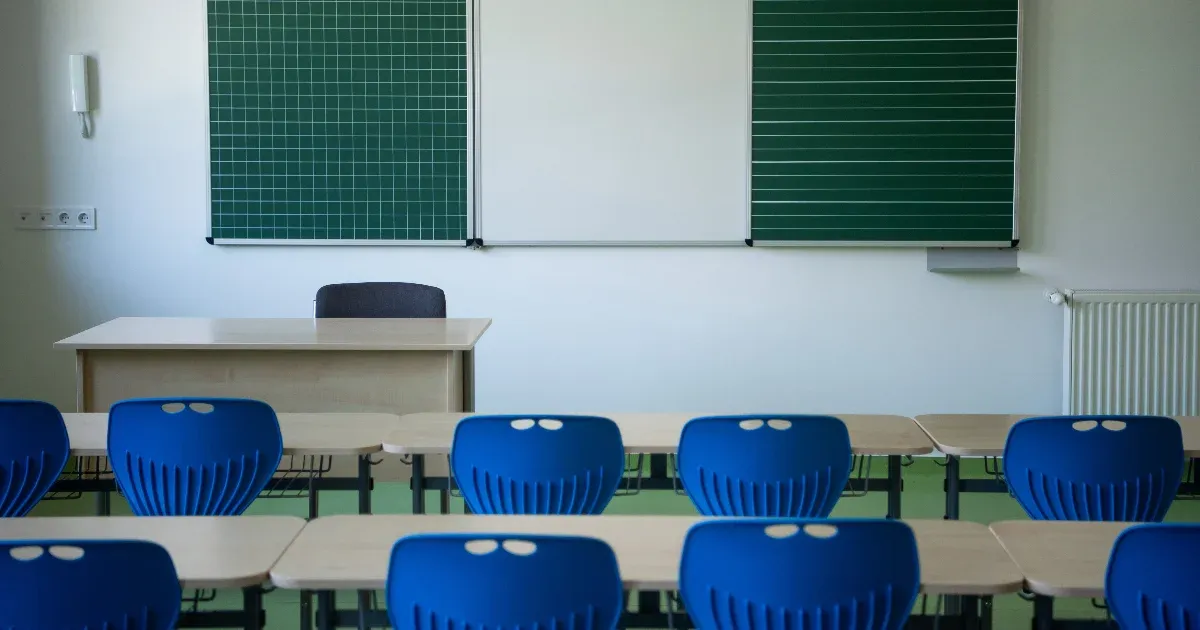 Többévnyi pereskedés után milliókat is kaphatnak a kifizetetlen túlórapénzekért a státusztörvény előtt felmondott tanárok