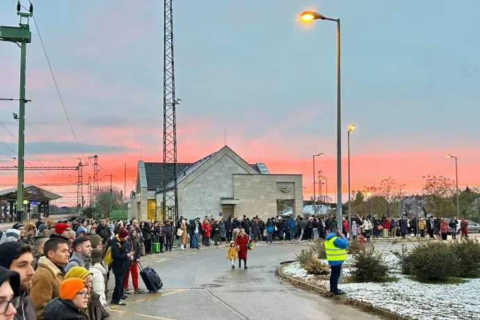 Lázár János újabb sikere: a MÁV-nak két óra alatt sikerült megtenni a 35 perces utat