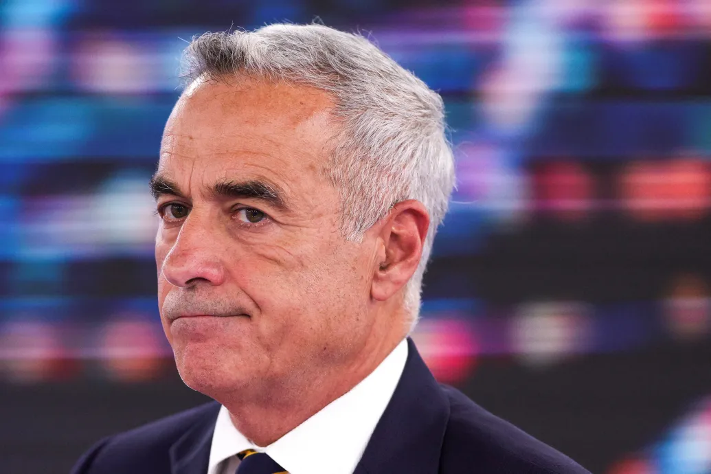 A szélsőjobboldali Călin Georgescu nyerte a romániai elnökválasztás első fordulóját