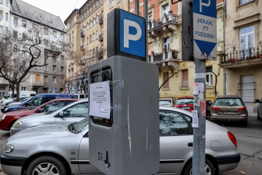 Inflációkövető parkolási díjakról és az automaták jövőjéről is vitázott a főváros bizottsága