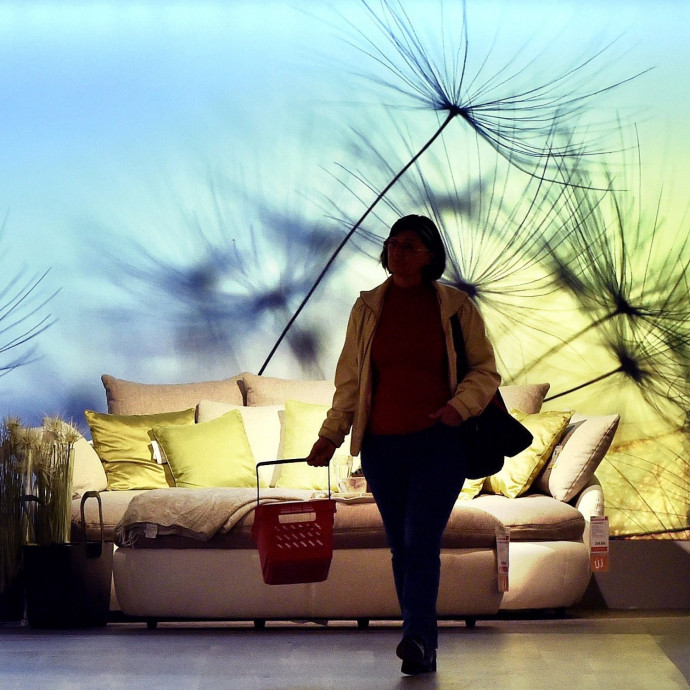 Mindent megtesz a kormány, hogy feléljék a jövő egy darabkáját az emberek