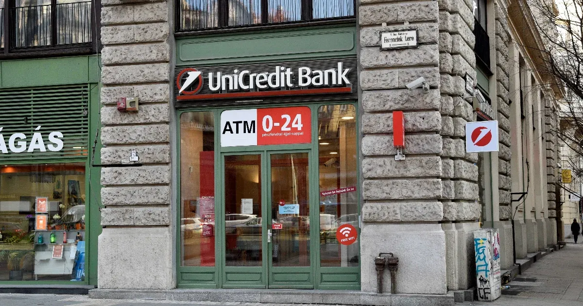 Az OTP és a K&H után az UniCredit Bank is díjemelést jelentett be