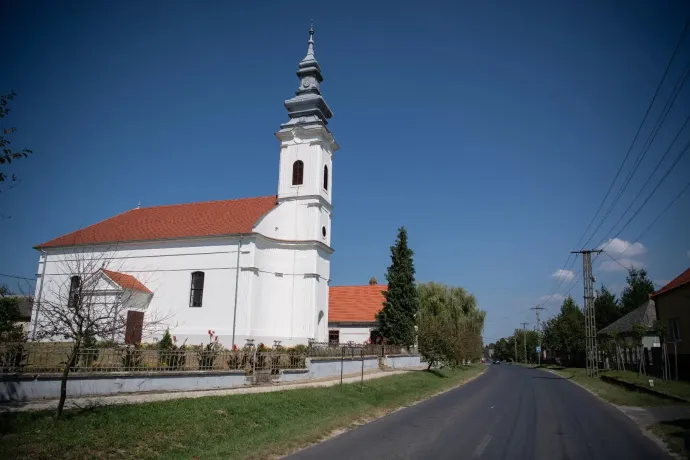 Nem találtak helyi munkaerőt, Fülöp-szigetekiek fejik a teheneket egy 950 fős magyar faluban