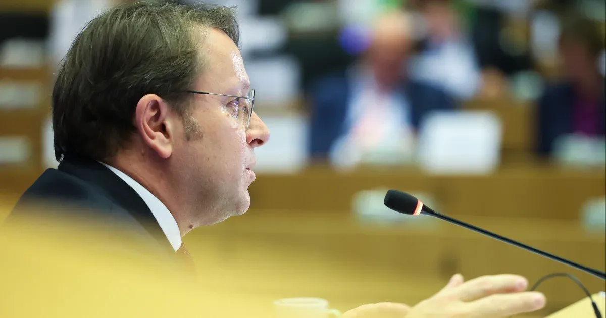 Lefaragják az Európai Bizottság magyar tagjának jogköreit