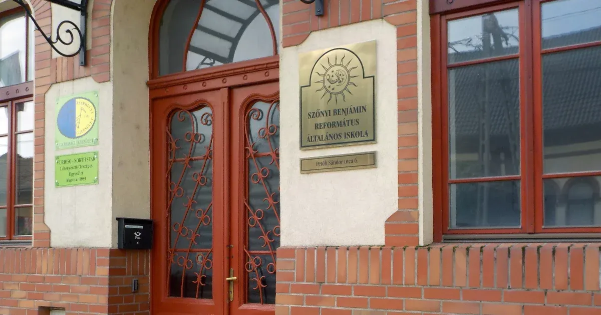 Első fokon az önkormányzat nyert a református egyház ellen a hódmezővásárhelyi zárcserés ügyben