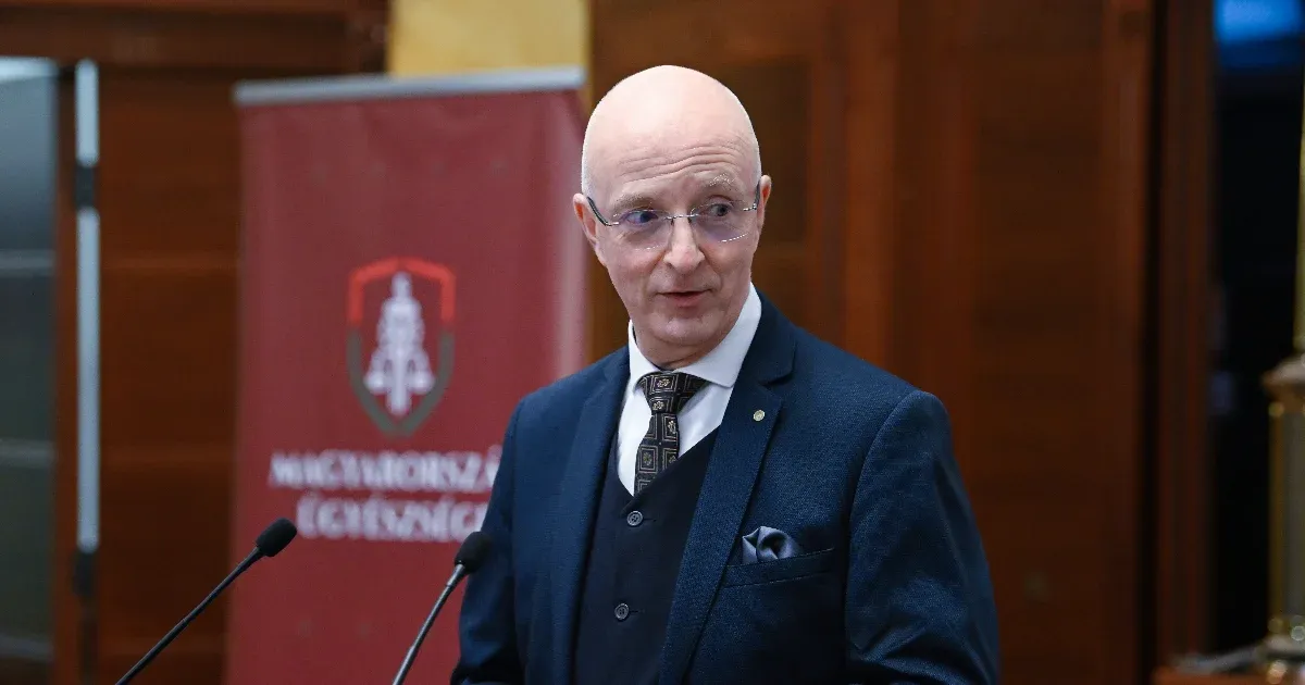 Veszélyeztetheti a bírói függetlenséget a Kúria elnöke egy általa eltiltott tanácselnök szerint