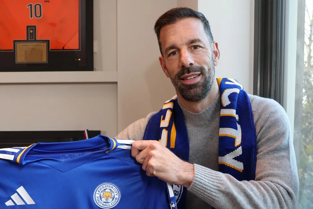 Ruud van Nistelrooy lett a Leicester City vezetőedzője