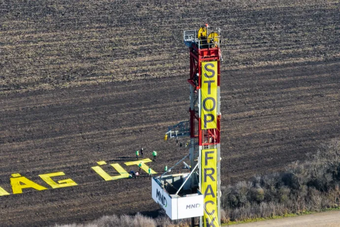 A nyékpusztai gázmezőn akciózott a Greenpeace