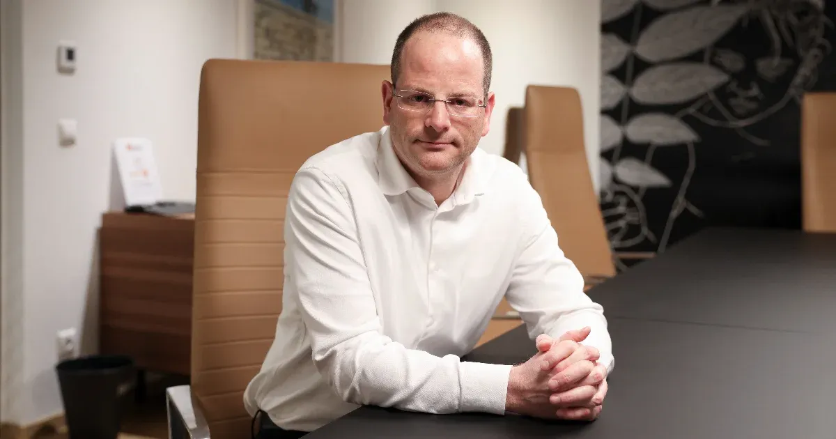 Jellinek Dániel: Nem tervezem eladni az Auchant kormányközeli köröknek