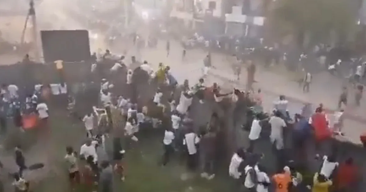 Megteltek a hullaházak, miután egy focimeccs tömegverekedéshez vezetett Guineában