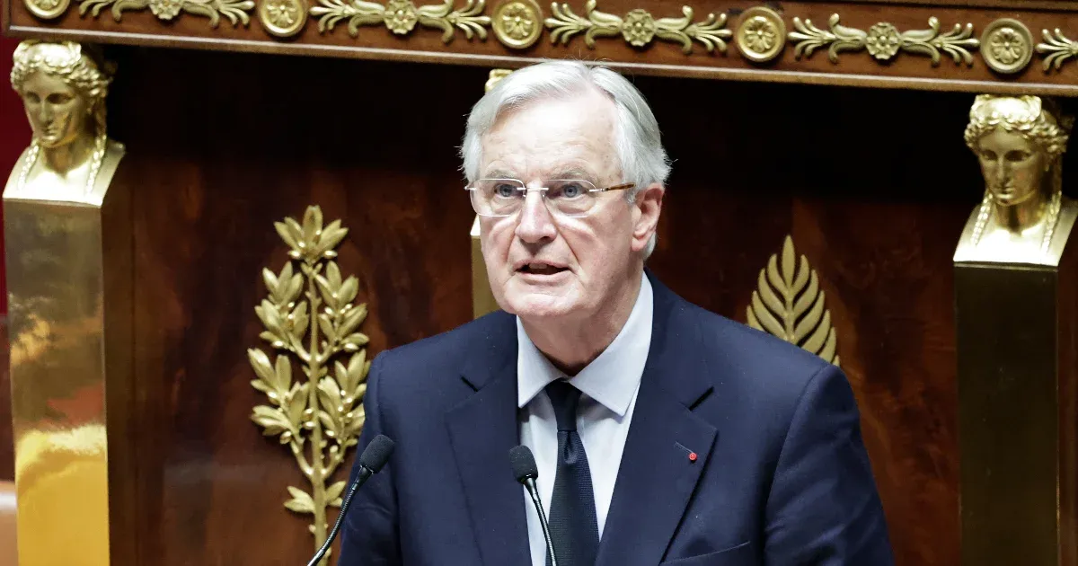 Alig három hónap után, már szerdán megbukhat a Michel Barnier vezette francia kormány