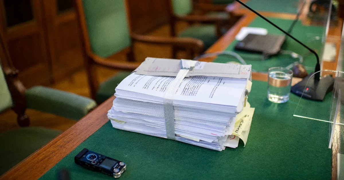 Óriási hiány van leírókból a bíróságokon, ez már a napi szintű munkát is ellehetetleníti