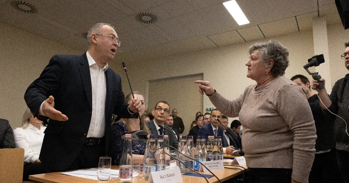 Köz nélküli közmeghallgatásokat tartanak Debrecenben a városban épülő újabb akkugyár engedélyeztetéséről
