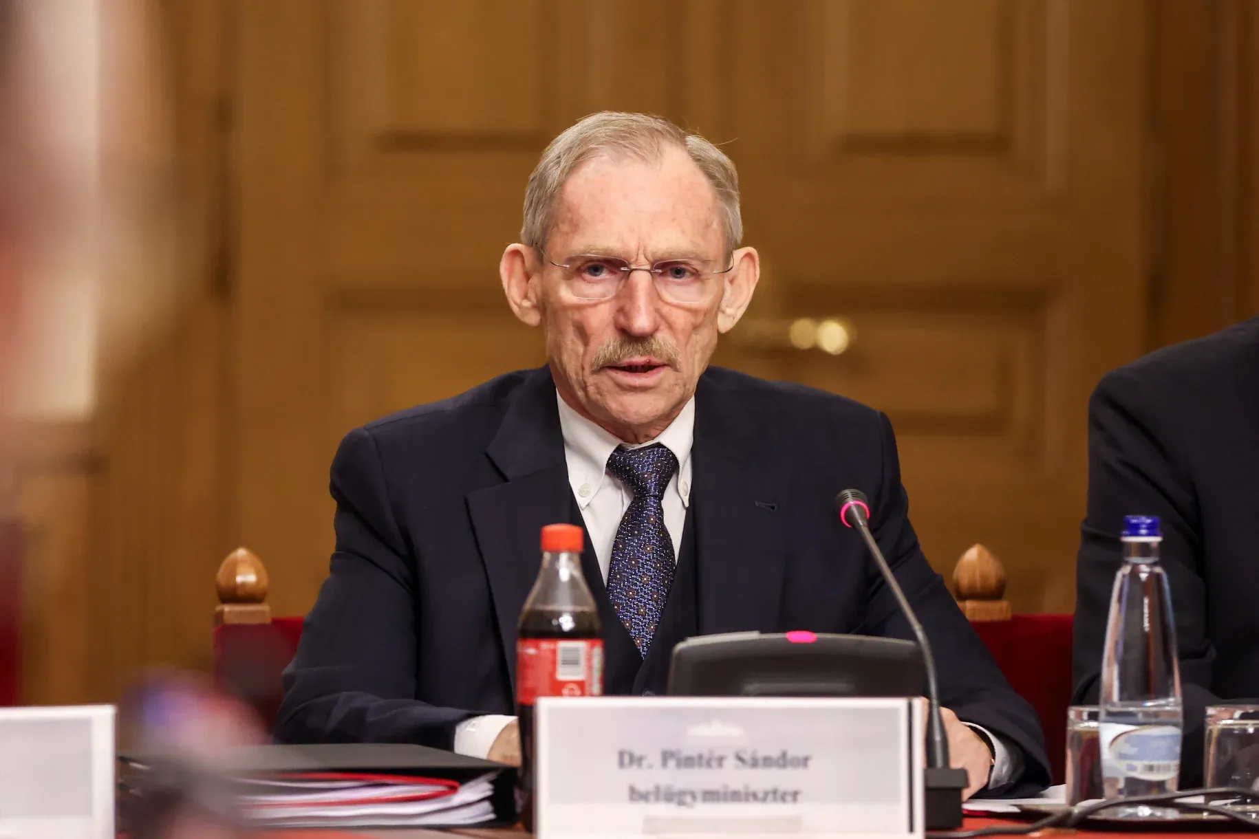 Telex: Pintér Sándor szerint 2026-ra minden kórházban lesz CT és MR