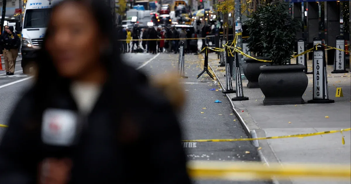 Kommentelők tízezrei ünneplik a New Yorkban lelőtt biztosítóigazgató halálát