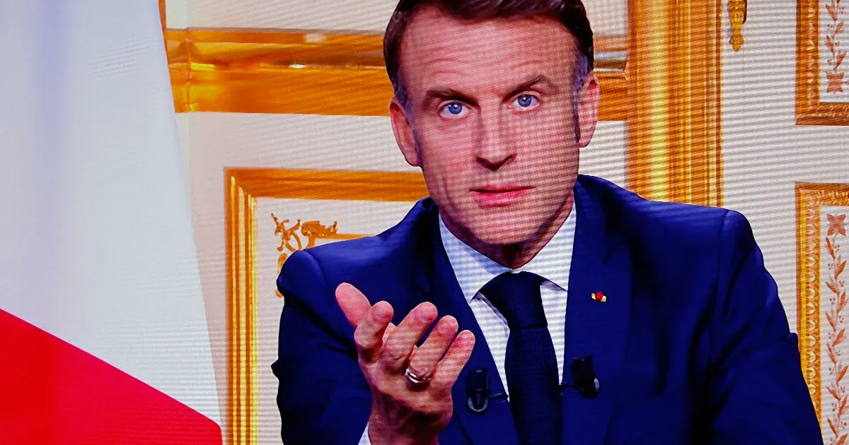 Macron szerint a szélsőbal és a szélsőjobb felelős a franciaországi politikai káoszért