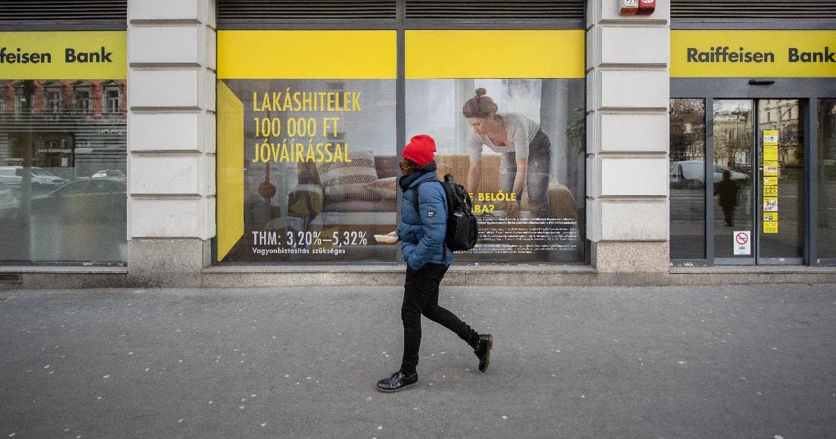 A Raiffeisen Bank közölte, hogyan hárítja a lakossági ügyfeleire a tranzakciós illetéket