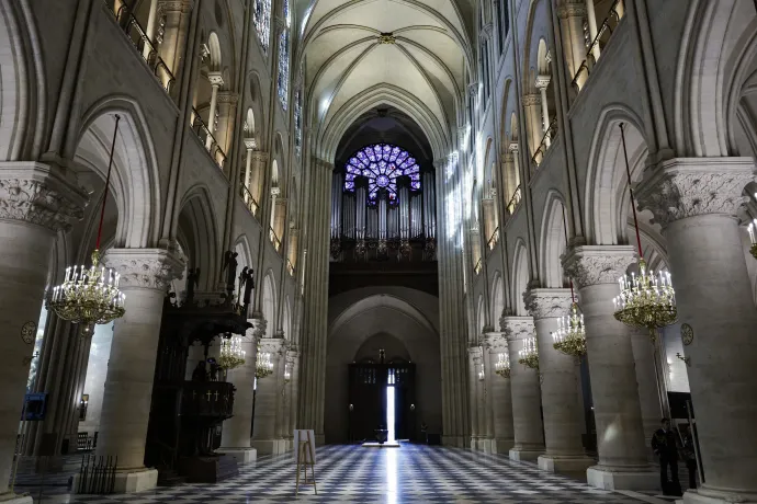 A párizsi Notre-Dame-székesegyház főhajója 2024. november 29-én – Fotó: Stephane De Sakutin / AFP / EPA / MTI