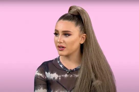 Ariana Grande rajongói szerint visszataszító, hogy már az OnlyFansen nyomul az énekesnő hasonmása