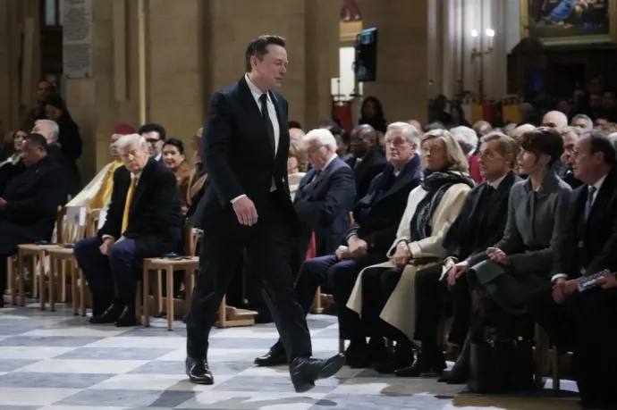 Elon Musk a felújított Notre-Dame átadó ünnepségén 2024. december 7-én Fotó: AFP / Thibault Camus