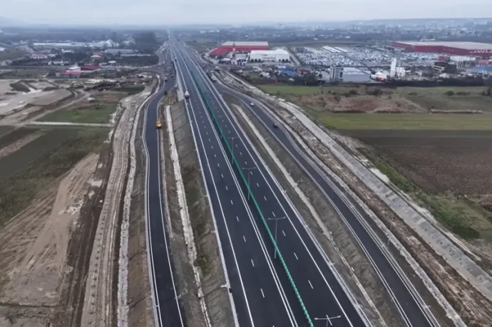 Az A1-es autópálya egyik szakaszát 8 hónappal a határidő előtt adják át