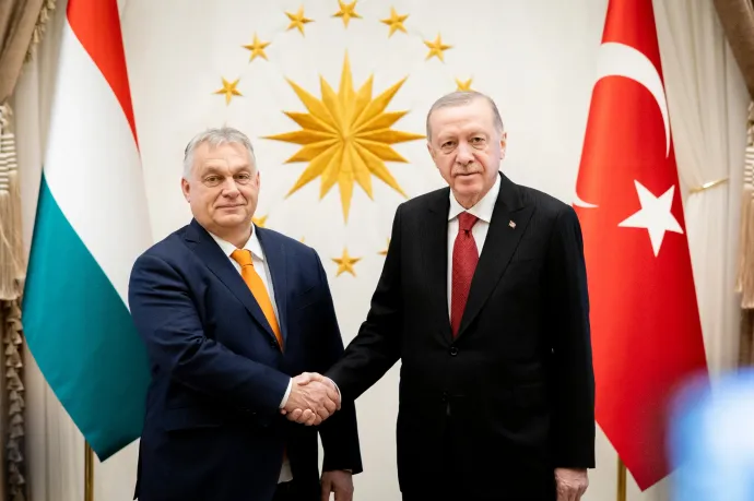 Orbán Erdoğannal tárgyalt Törökországban az ukrajnai békéről, Sulyok Tamás is elkísérte