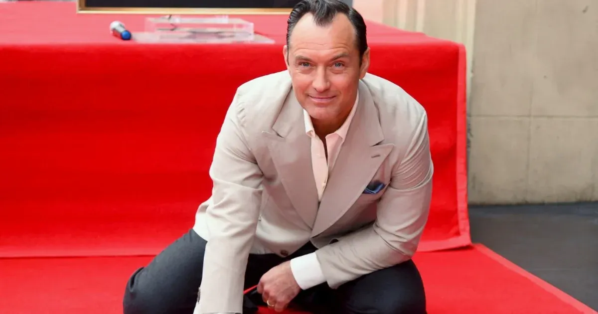 Már Jude Law neve is ott van a hollywoodi hírességek sétányán