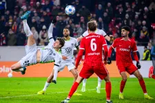 Megszakadt Dárdai Bencéék győzelmi sorozata a Bundesligában, Freiburg–Wolfsburg 3–2