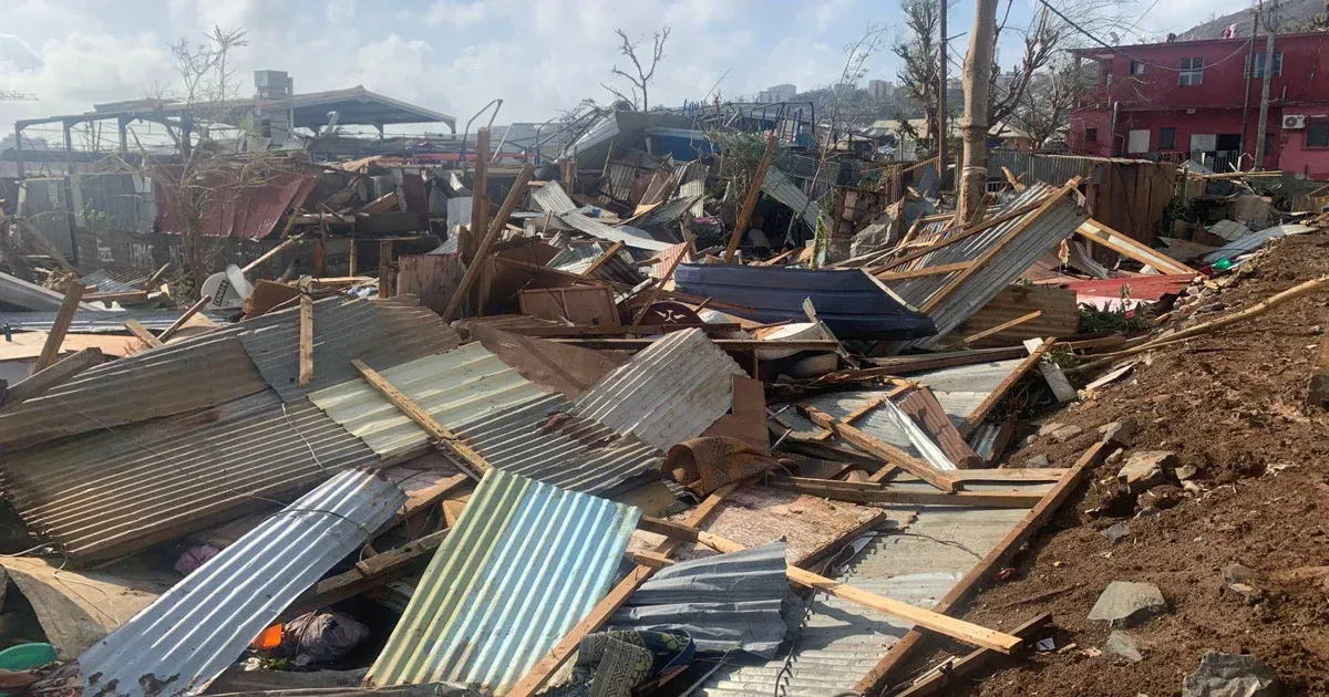 14 halottat, több száz sebesültet hagyott maga után a Franciaországhoz tartozó szigeten átvonuló hurrikán