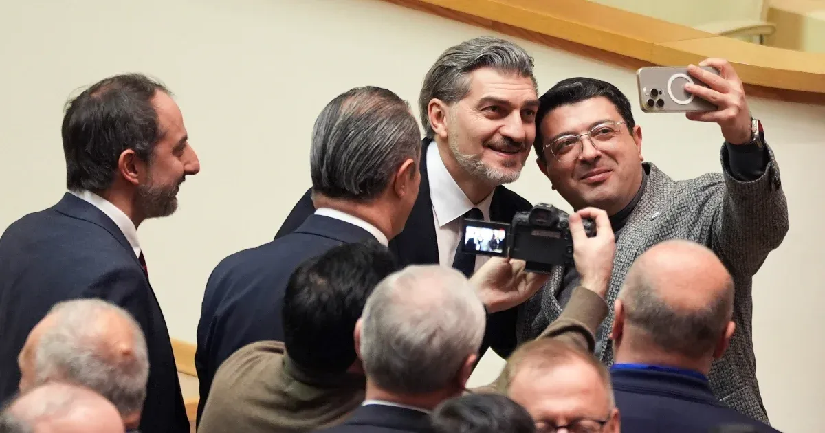 A volt focista államfő megválasztásával csak súlyosbodott a válság Grúziában