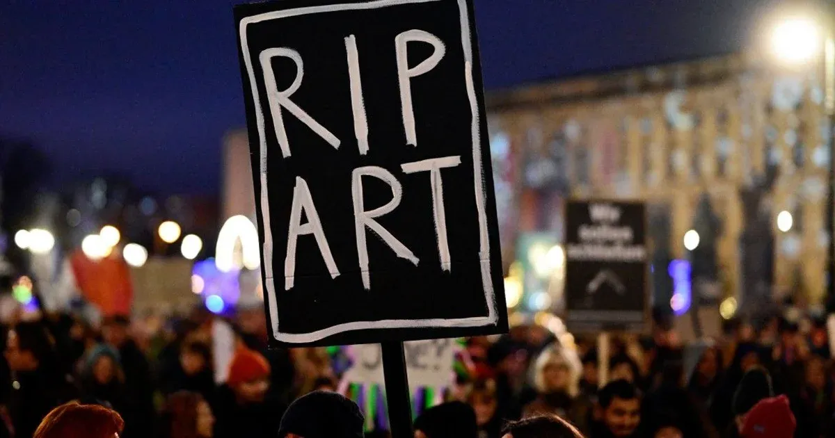 Arte: A kulturális támogatások megvonása miatt megszólaltatta a vészcsengőt Európa művészvilága
