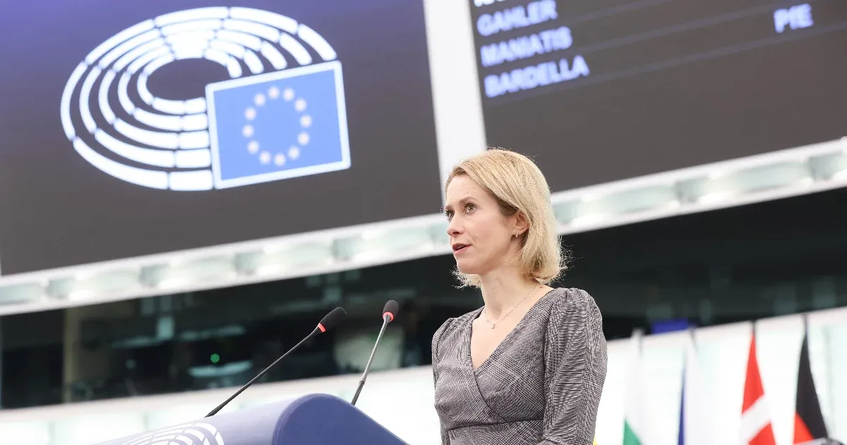 Szíria felé óvatosan nyit, a grúz diplomatákkal szemben zár az EU