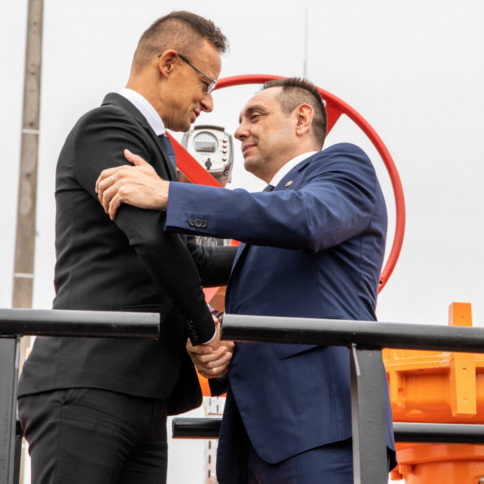 Háborús nyerészkedés: valakik nagyon sok pénzt keresnek az orosz gázzal Magyarországon