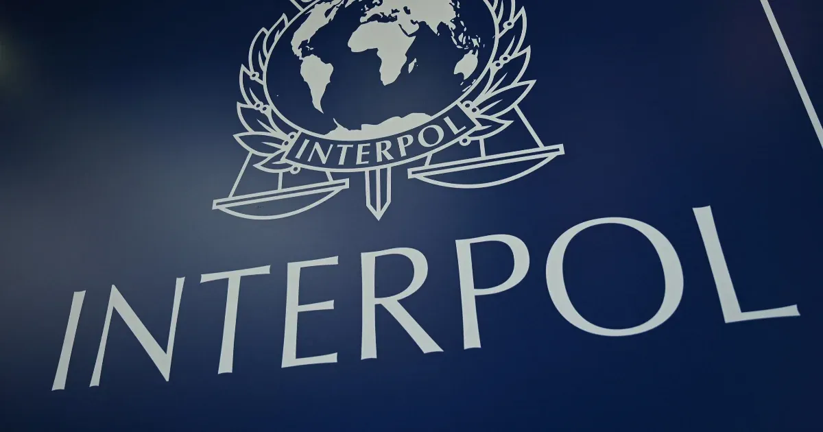 Az Interpol vörös listájára tennék a lengyelek a Magyarországon menedékjogot kapott politikust