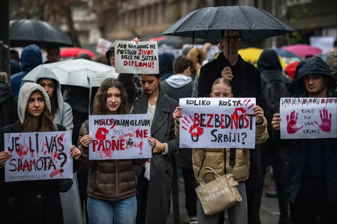 Az iskolások korrupcióellenes tüntetéseitől tartva előre hozták egy héttel a téli szünetet Szerbiában