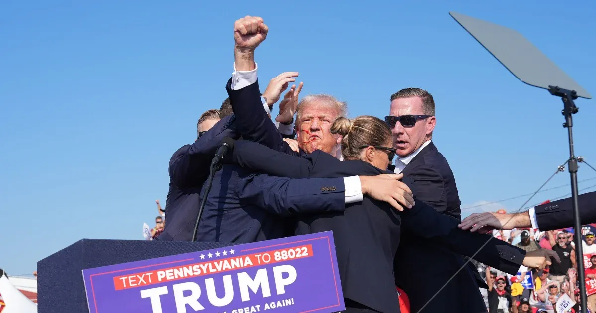 Trump visszatért, megbénultak repülőterek, egy súlyos ügy megrázta Franciaországot