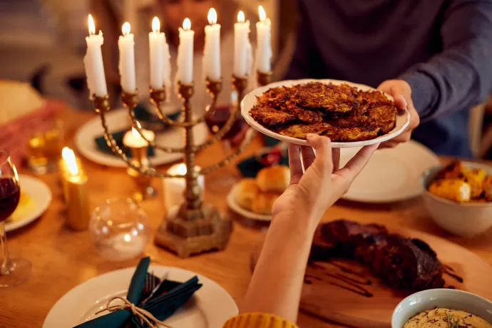 A latke kétszáz éves hagyomány – Fotó: Drazen Zigic / Getty Images