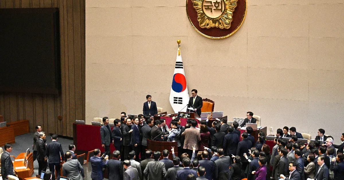 Megszavazta a dél-koreai parlament Han Dokszu elnök lemondatását