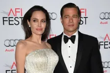 Nyolcéves jogi csatározás után lezárult Angelina Jolie és Brad Pitt válása