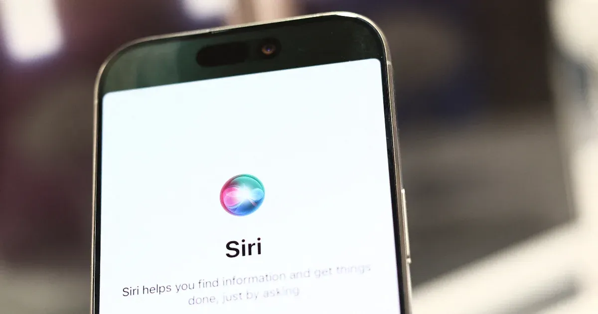 95 millió dollárt fizethet az Apple, mert a Siri engedély nélkül felvett magánbeszélgetéseket
