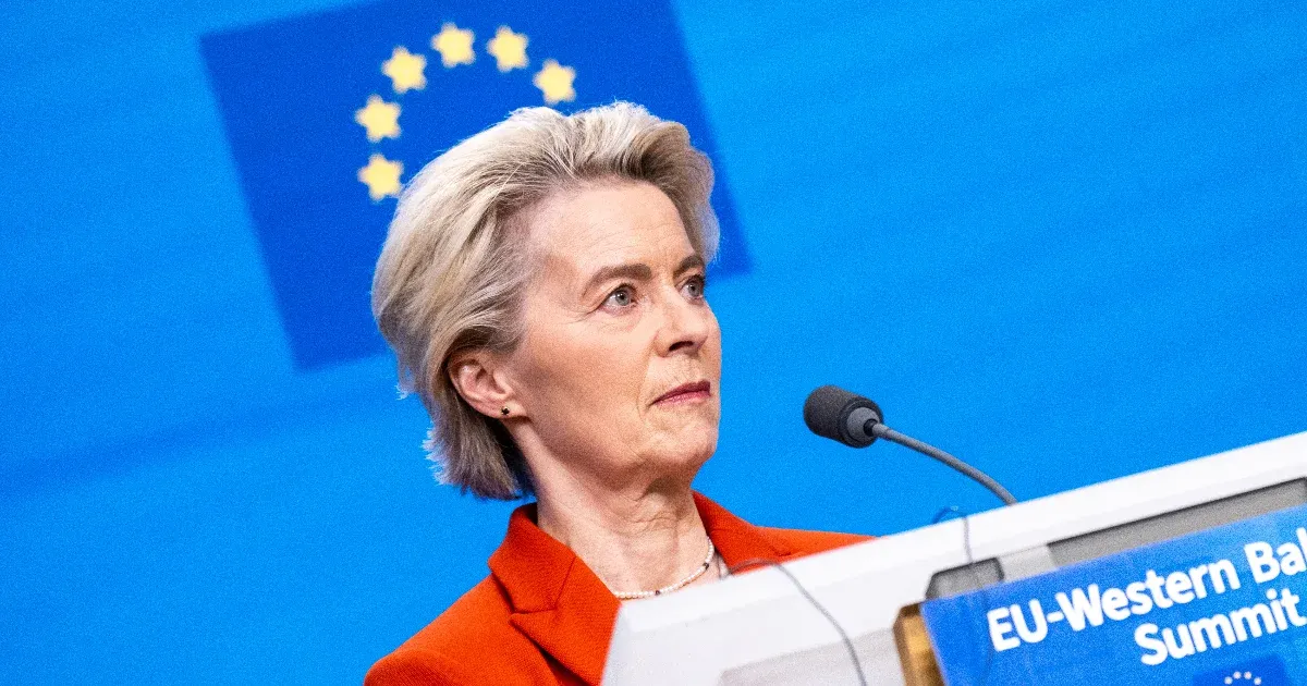 Ursula von der Leyen súlyos tüdőgyulladással küzd